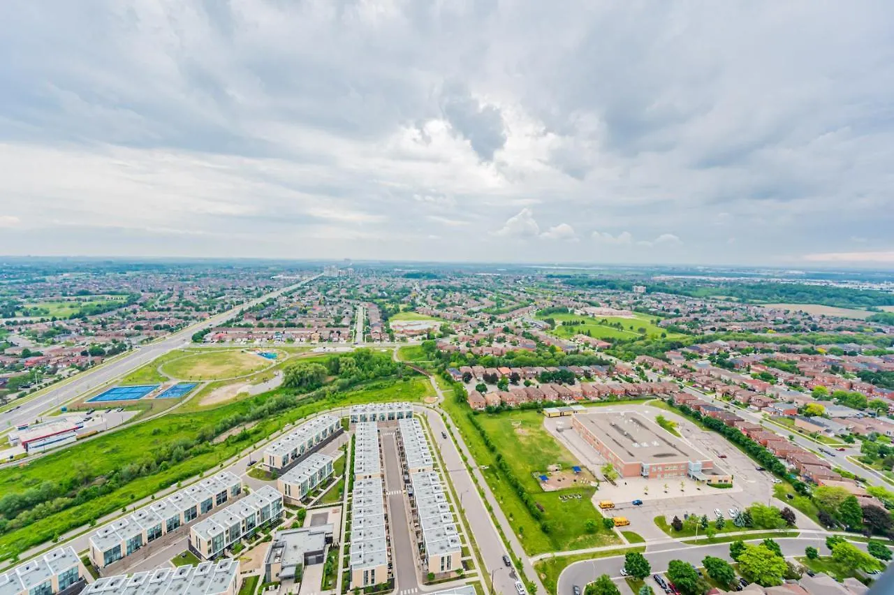 Apartment Amazing 3 Bed 4 Bath Penthouse With Roof Top Terrace Close To Airport Mississauga Canada